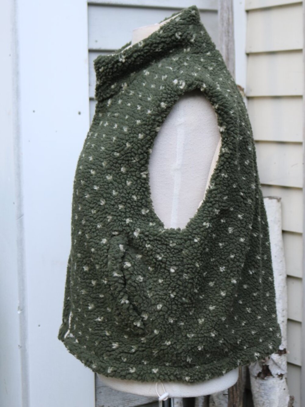 NEW Buttermelon Olive Beige Dot Sherpa Fleece Corduroy Lined Full Zip Vest Sz S - Picture 2 of 10